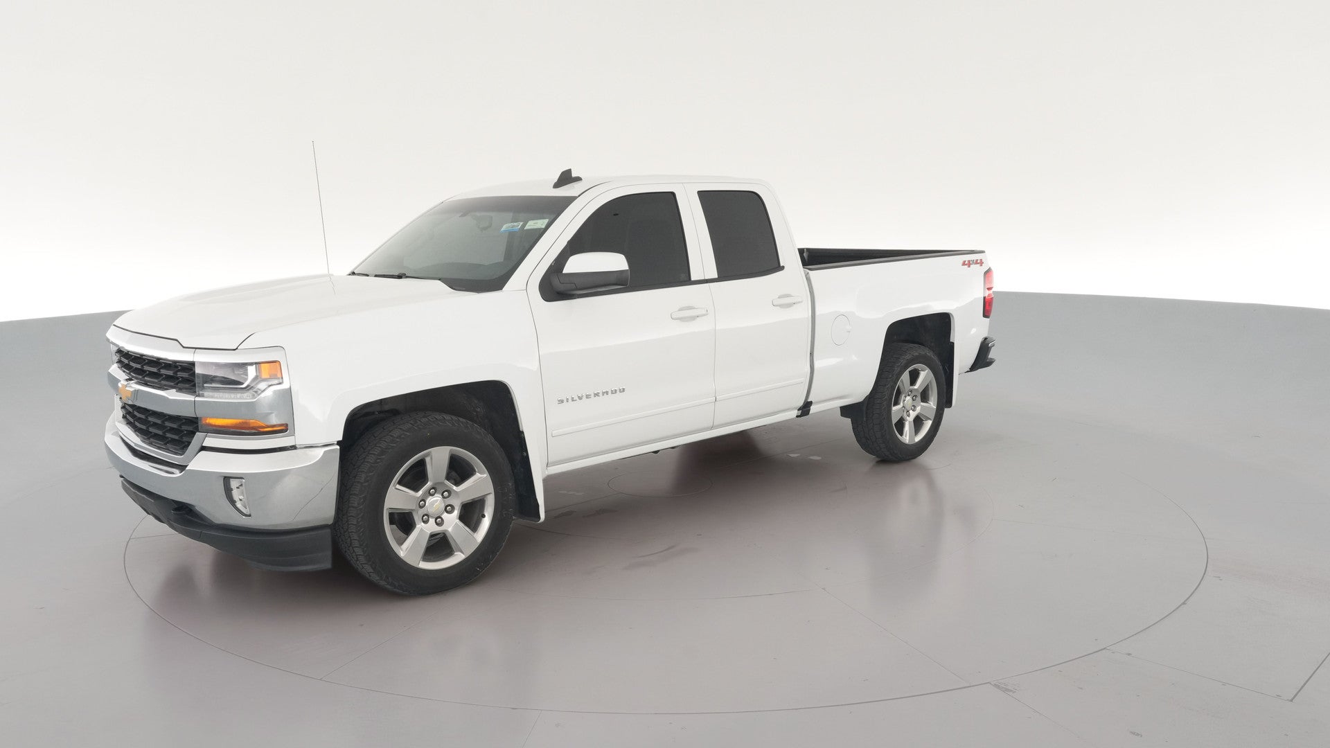 2018 Chevrolet Silverado 1500 Double Cab vehicle photo