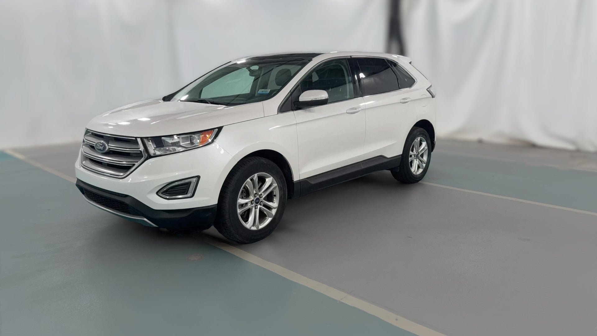 2016 Ford Edge vehicle photo