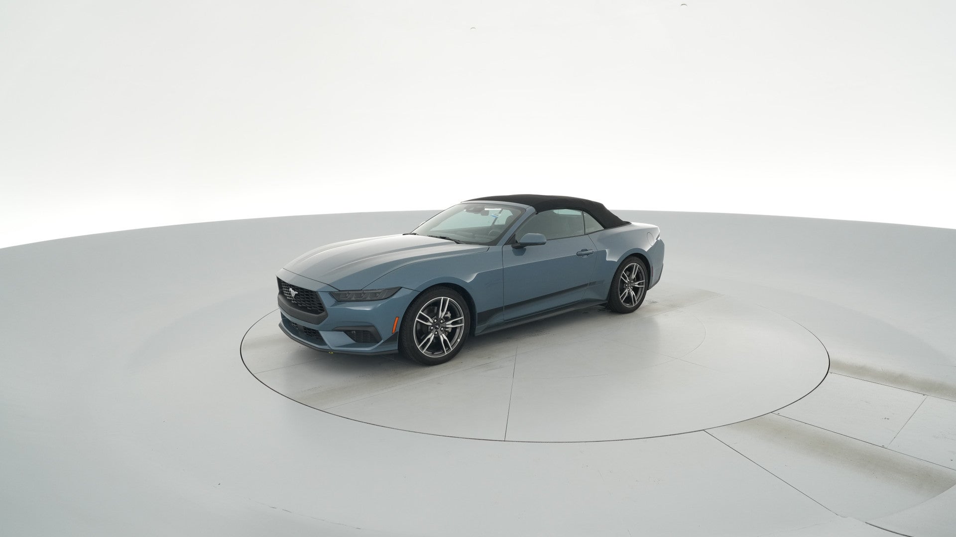 2025 Ford Mustang vehicle photo