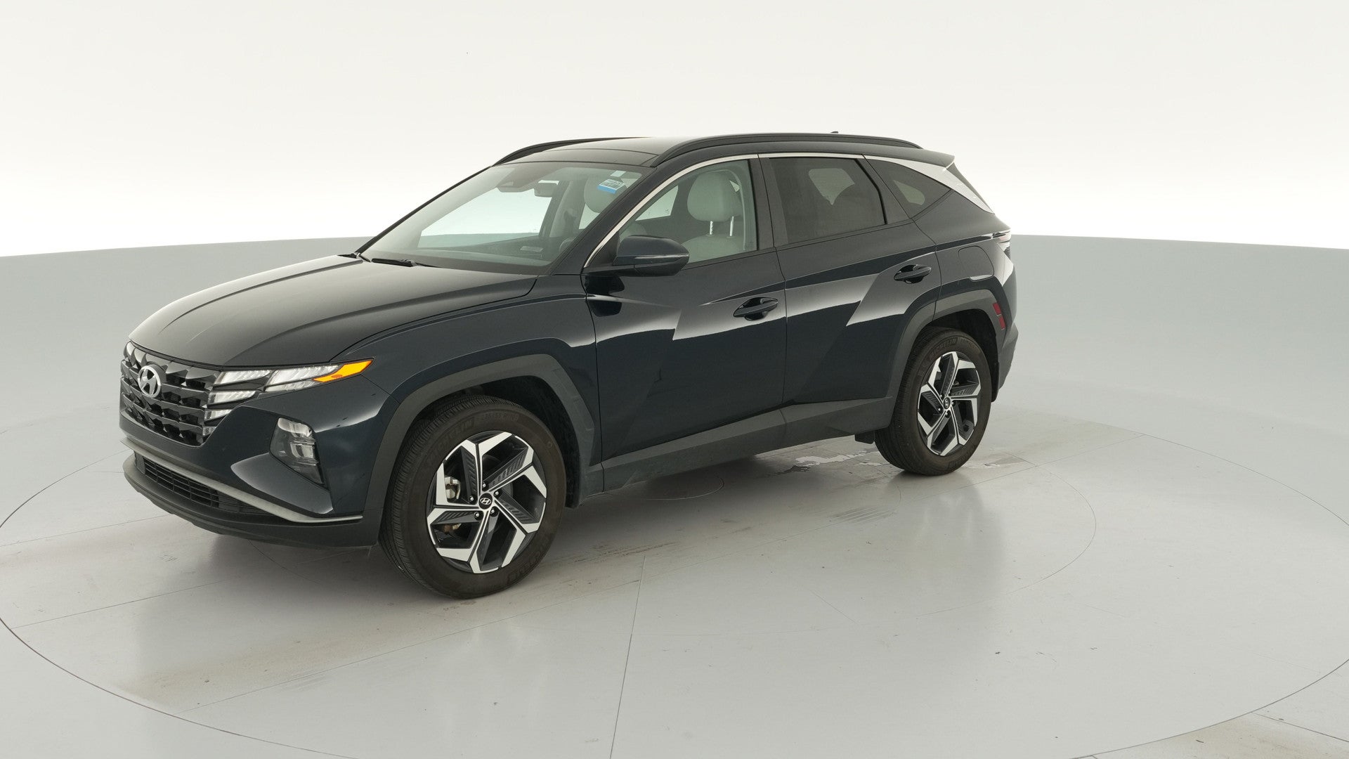 2024 Hyundai Tucson Hybrid vehicle photo