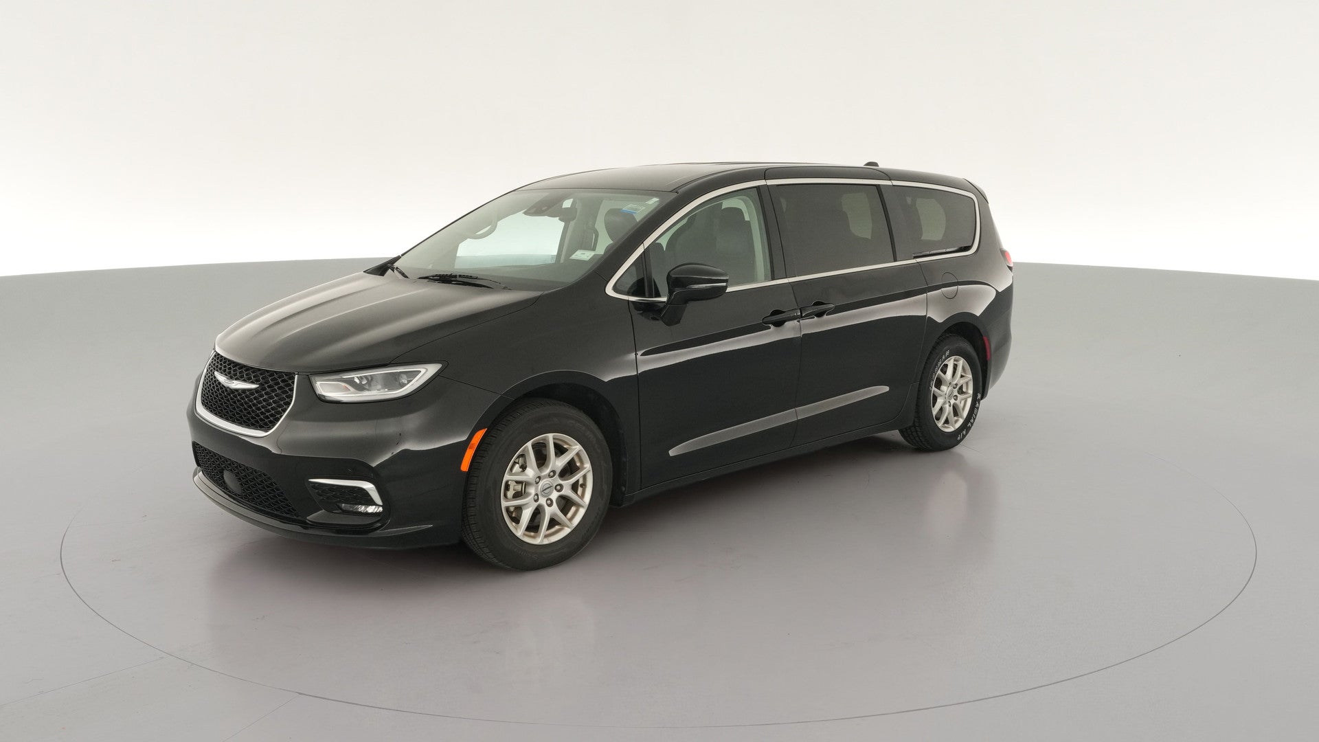 2024 Chrysler Pacifica vehicle photo