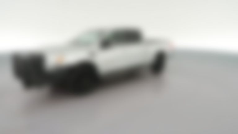 2018 Nissan TITAN XD Crew Cab vehicle photo