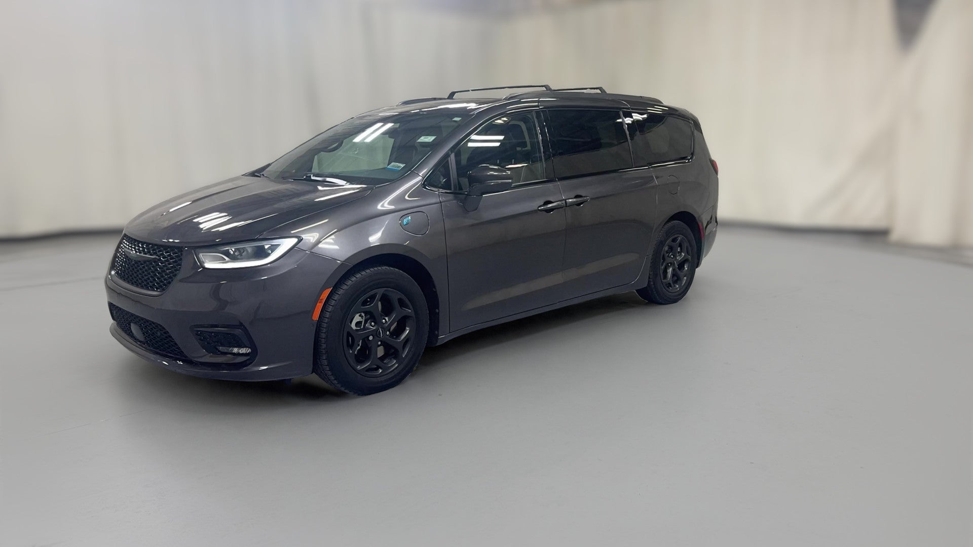 2021 Chrysler Pacifica Hybrid vehicle photo