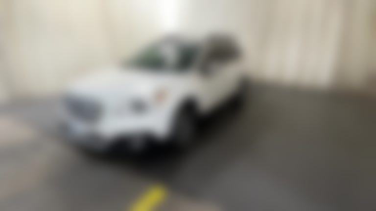 2016 Subaru Outback vehicle photo