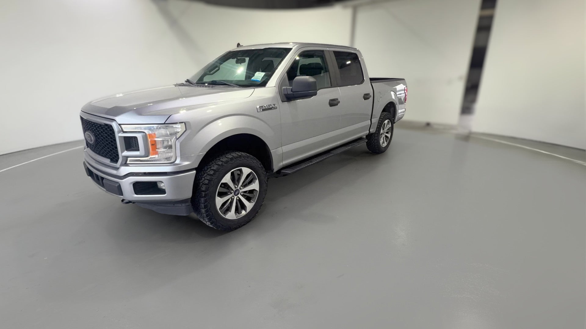 2020 Ford F150 SuperCrew Cab vehicle photo