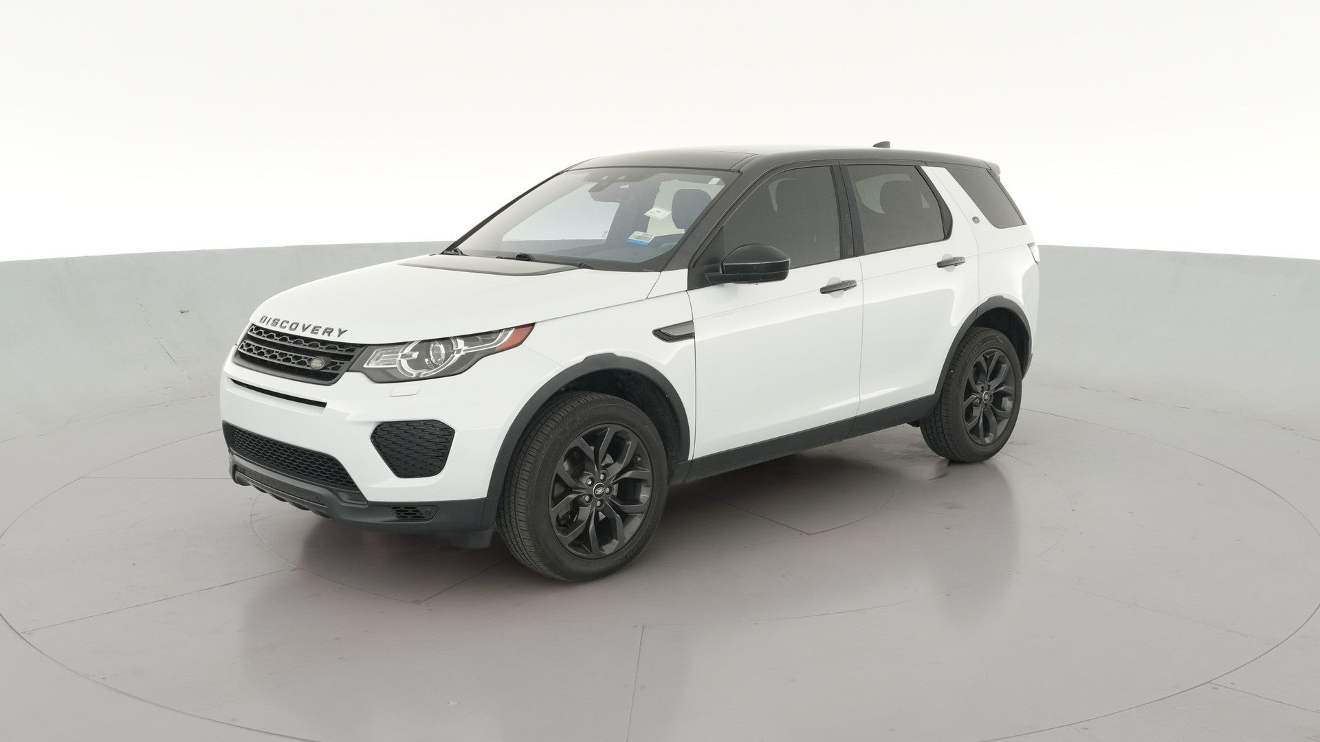 2019 Land Rover Discovery Sport vehicle photo