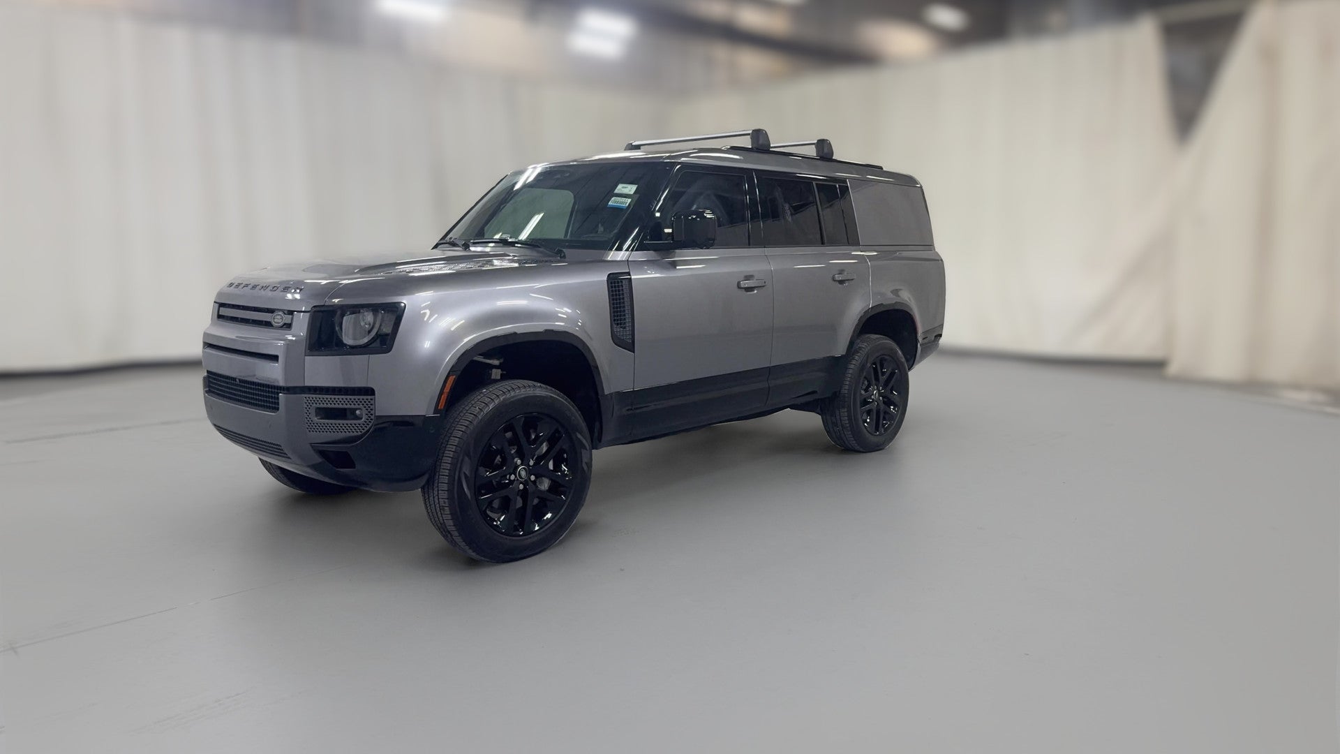 2024 Land Rover Defender 130 vehicle photo
