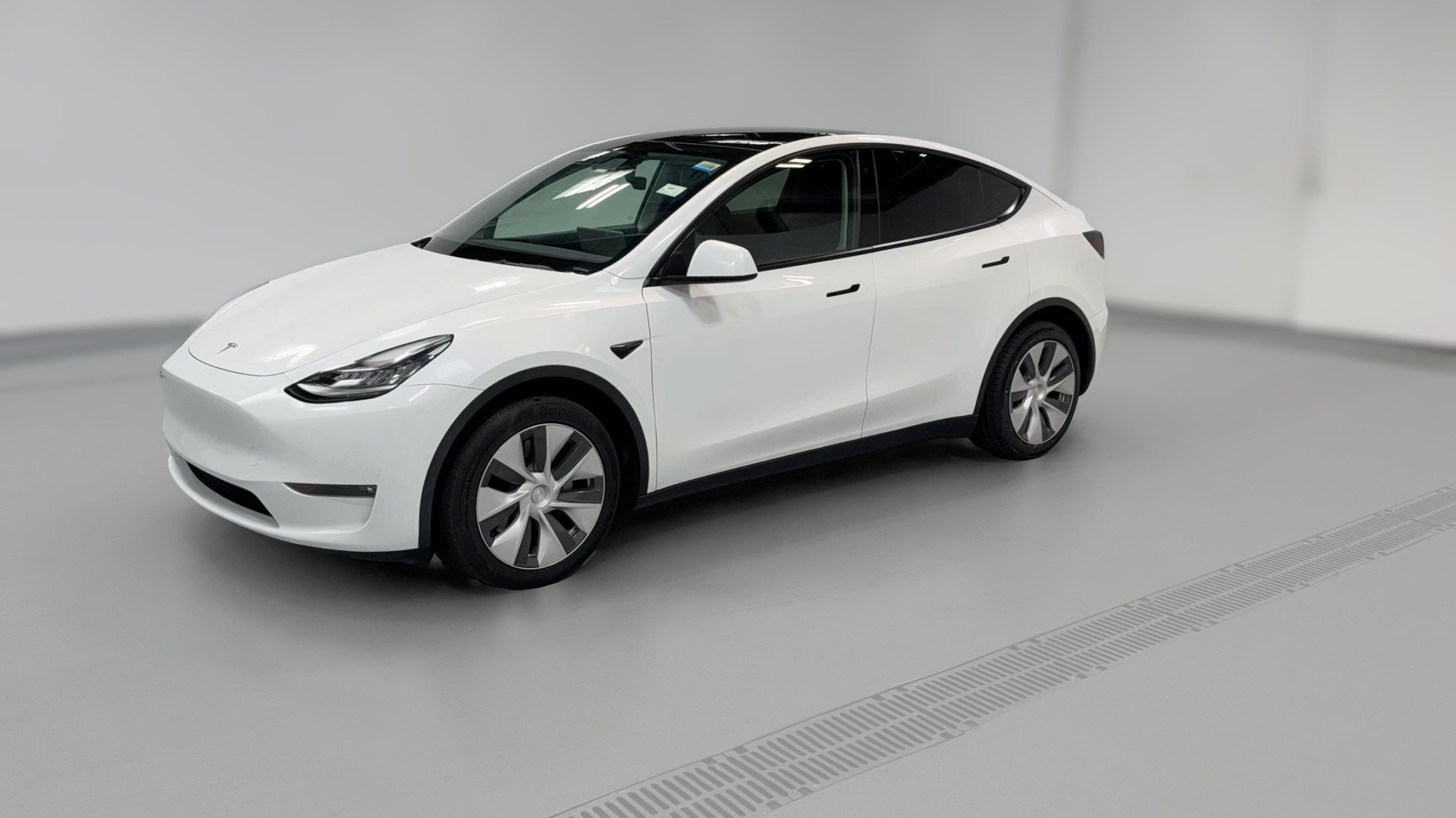 2021 Tesla Model Y vehicle photo