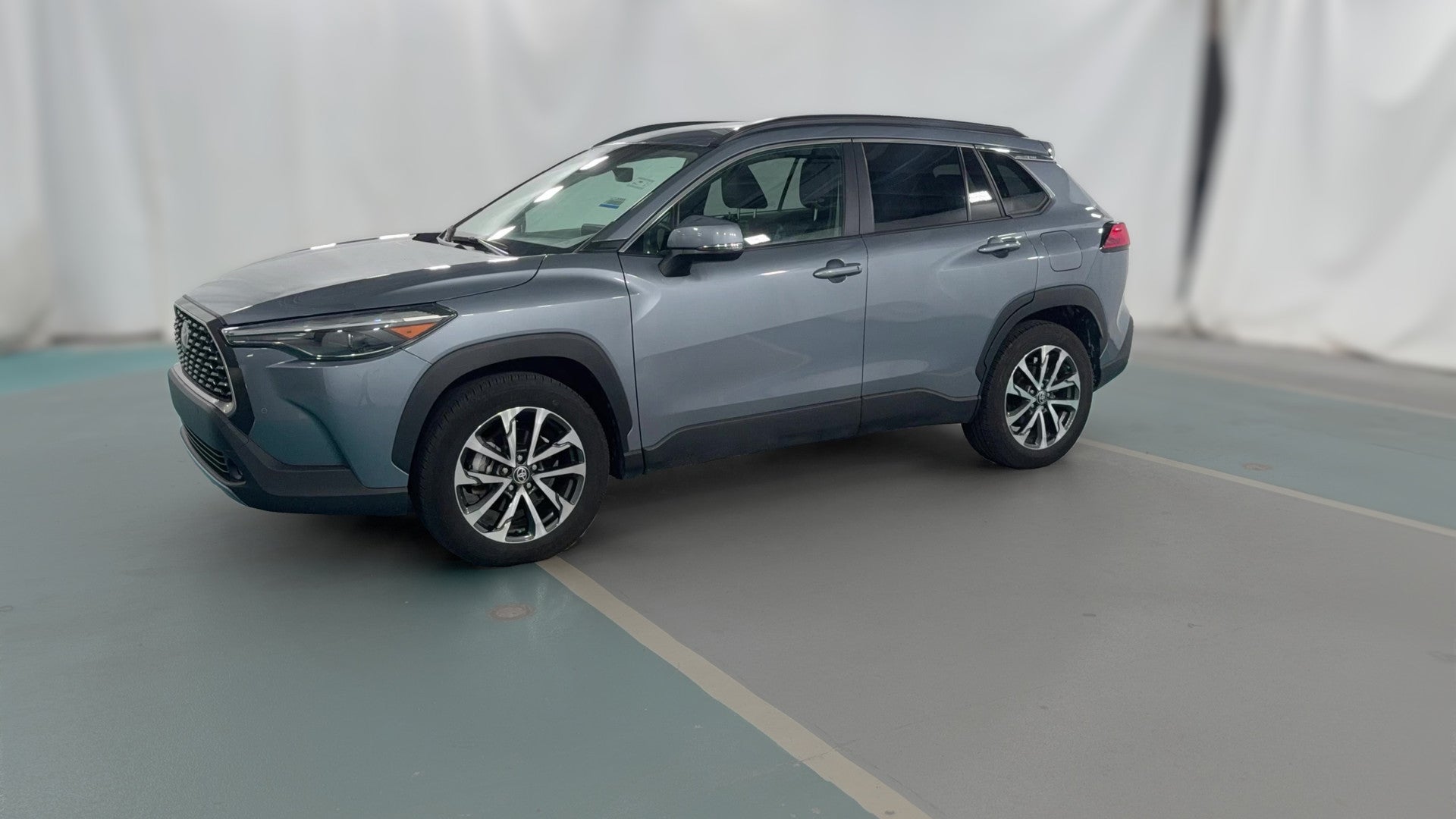 2022 Toyota Corolla Cross vehicle photo