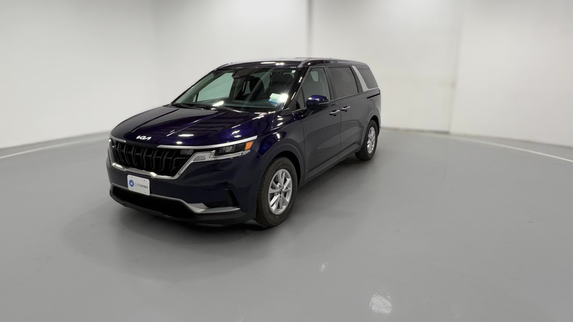 2024 Kia Carnival vehicle photo