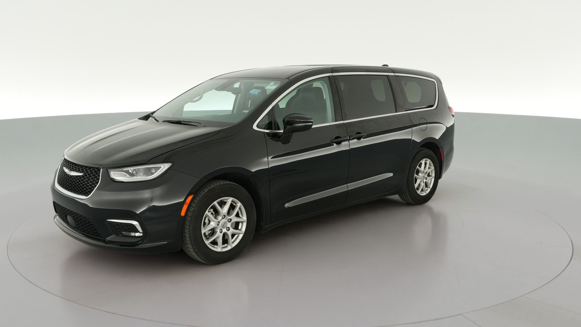 2024 Chrysler Pacifica vehicle photo