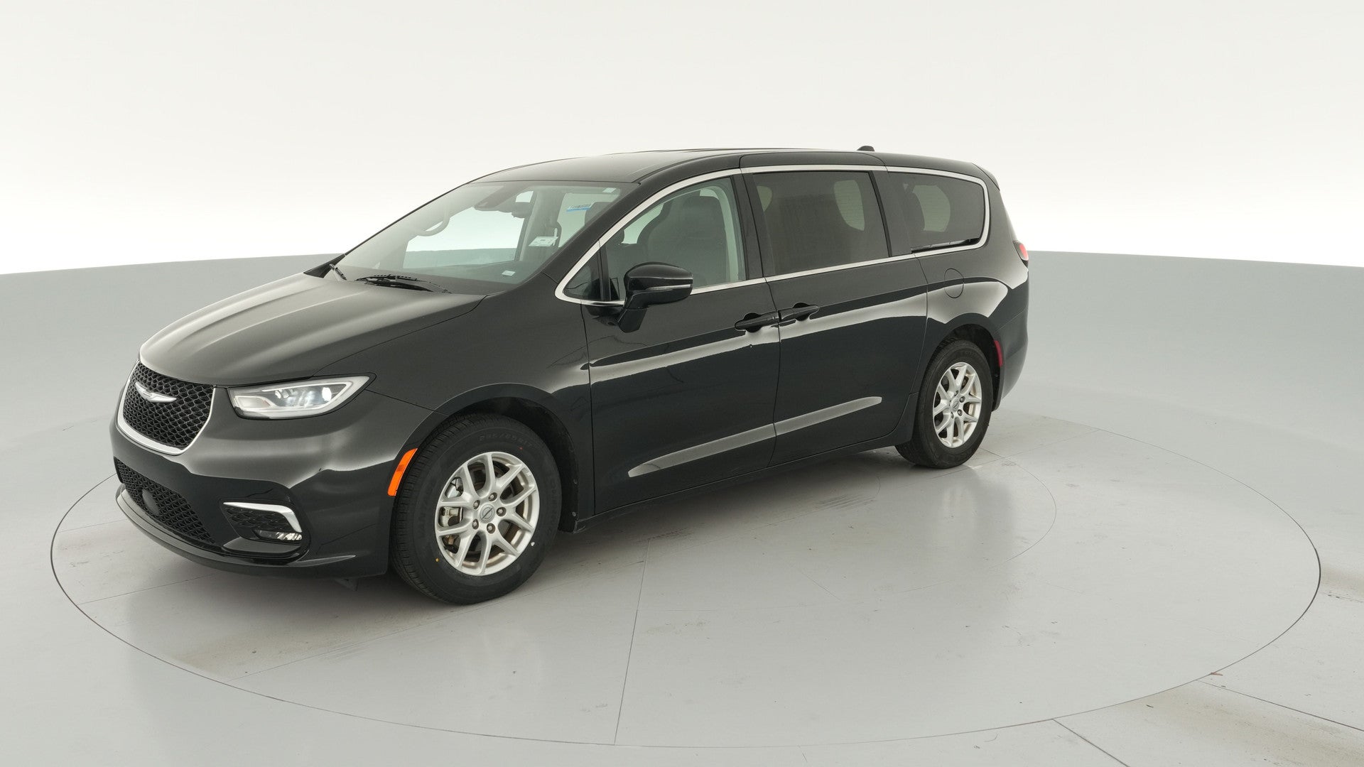 2024 Chrysler Pacifica vehicle photo