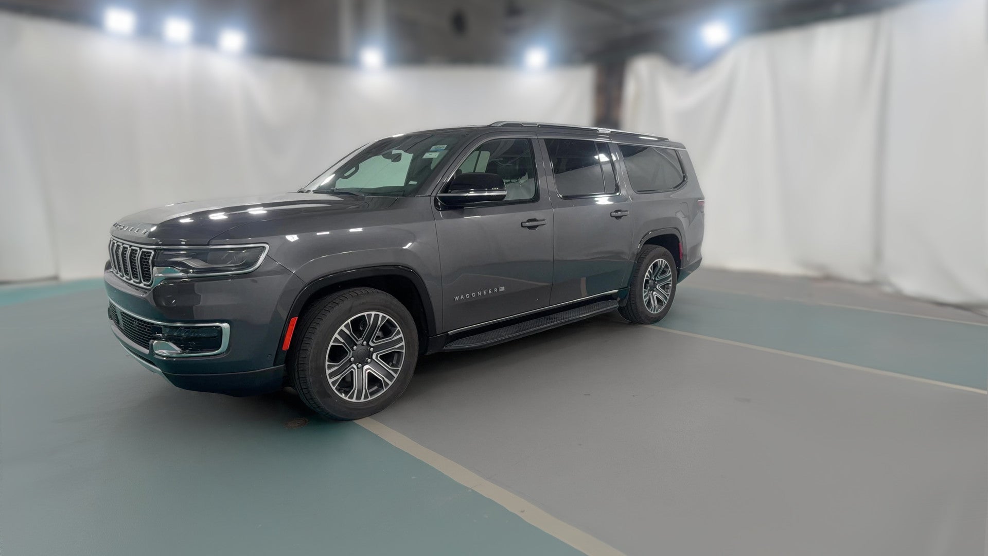 2023 Jeep Wagoneer L vehicle photo