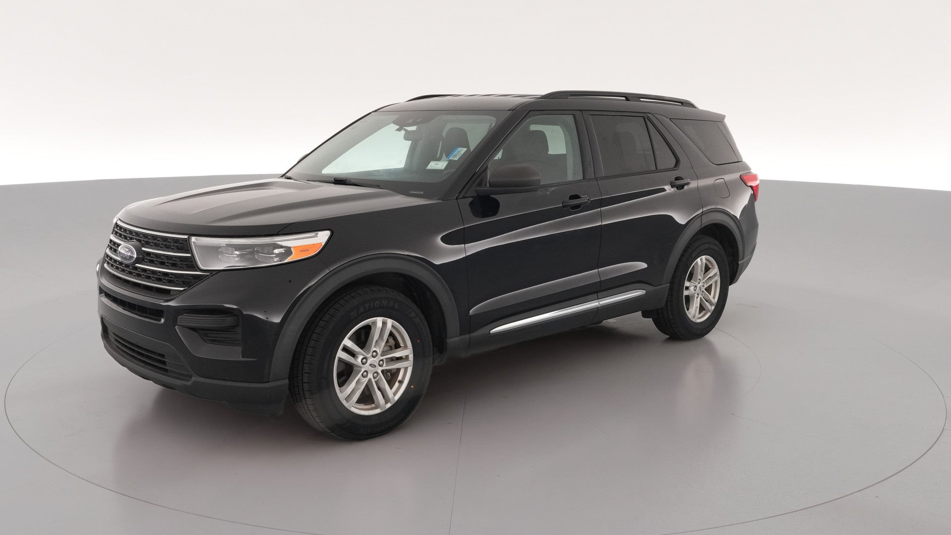 2021 Ford Explorer vehicle photo