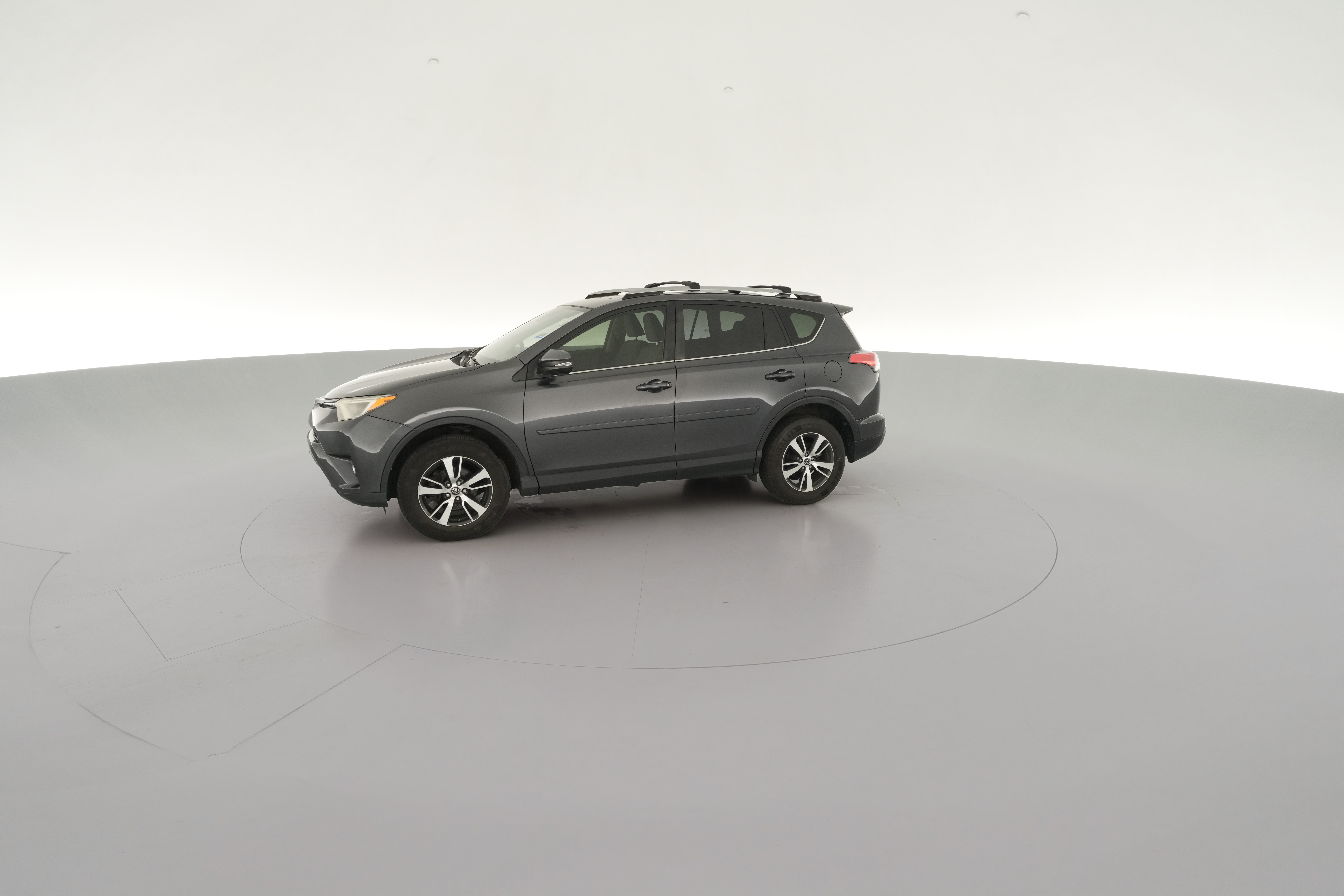 2017 Toyota RAV4 XLE - Photo 26