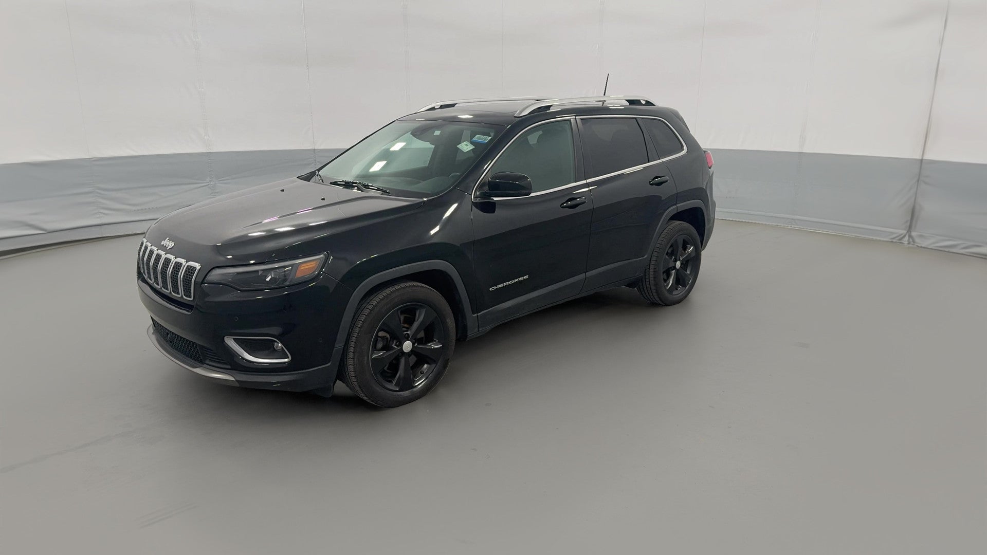 2019 Jeep Cherokee vehicle photo