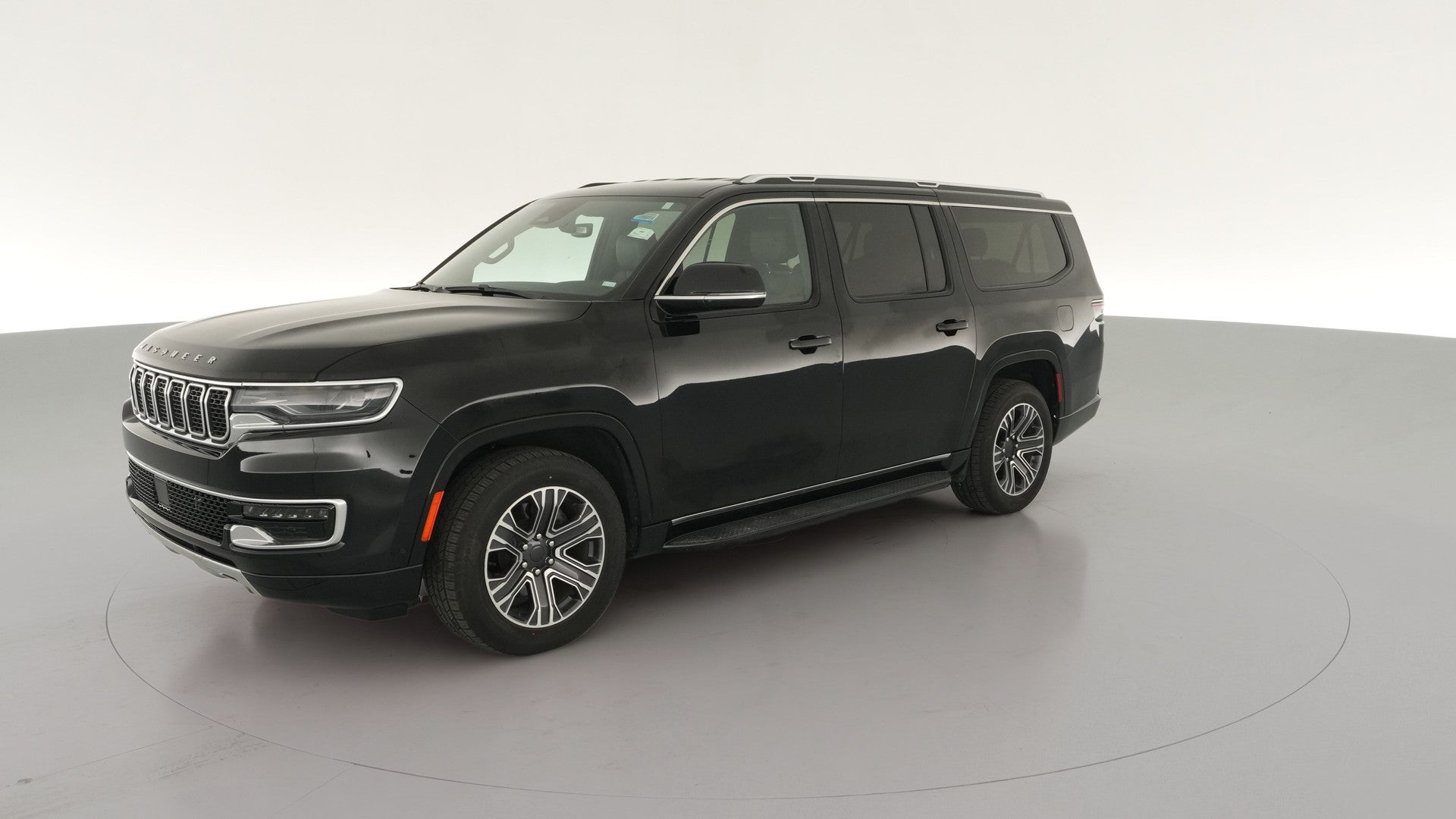 2023 Jeep Wagoneer L vehicle photo