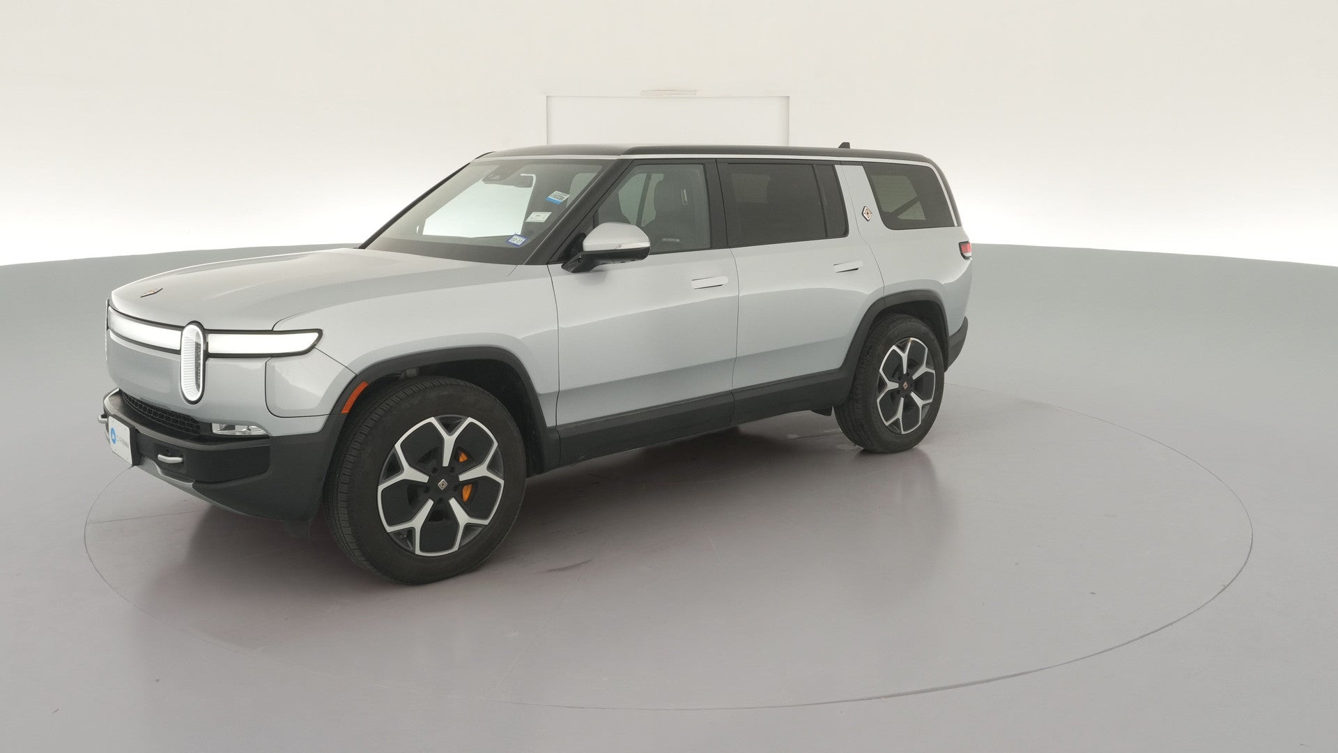 2023 Rivian R1S vehicle photo