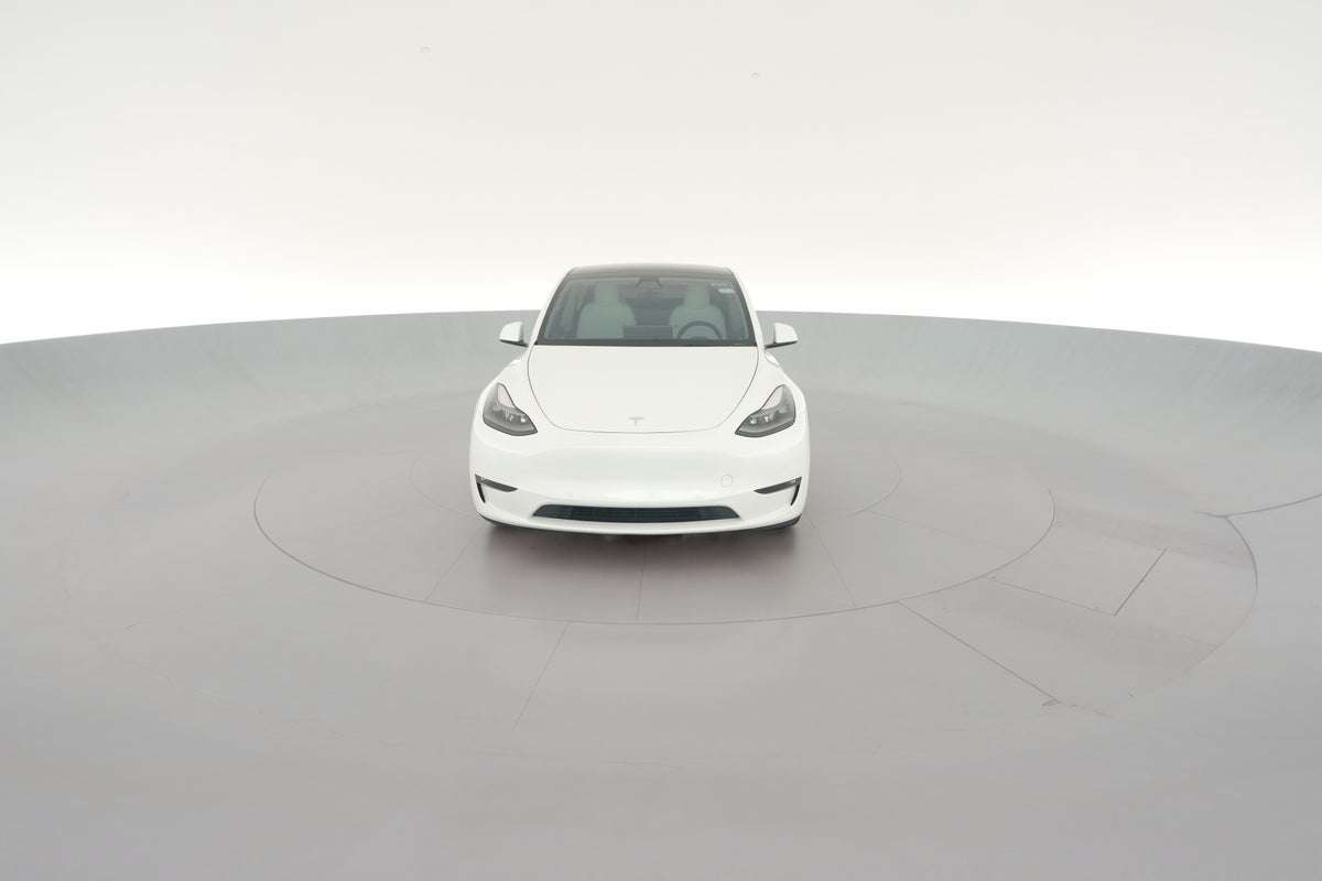 2021 Tesla Model Y Performance All-Wheel Drive in White — 360° view 1