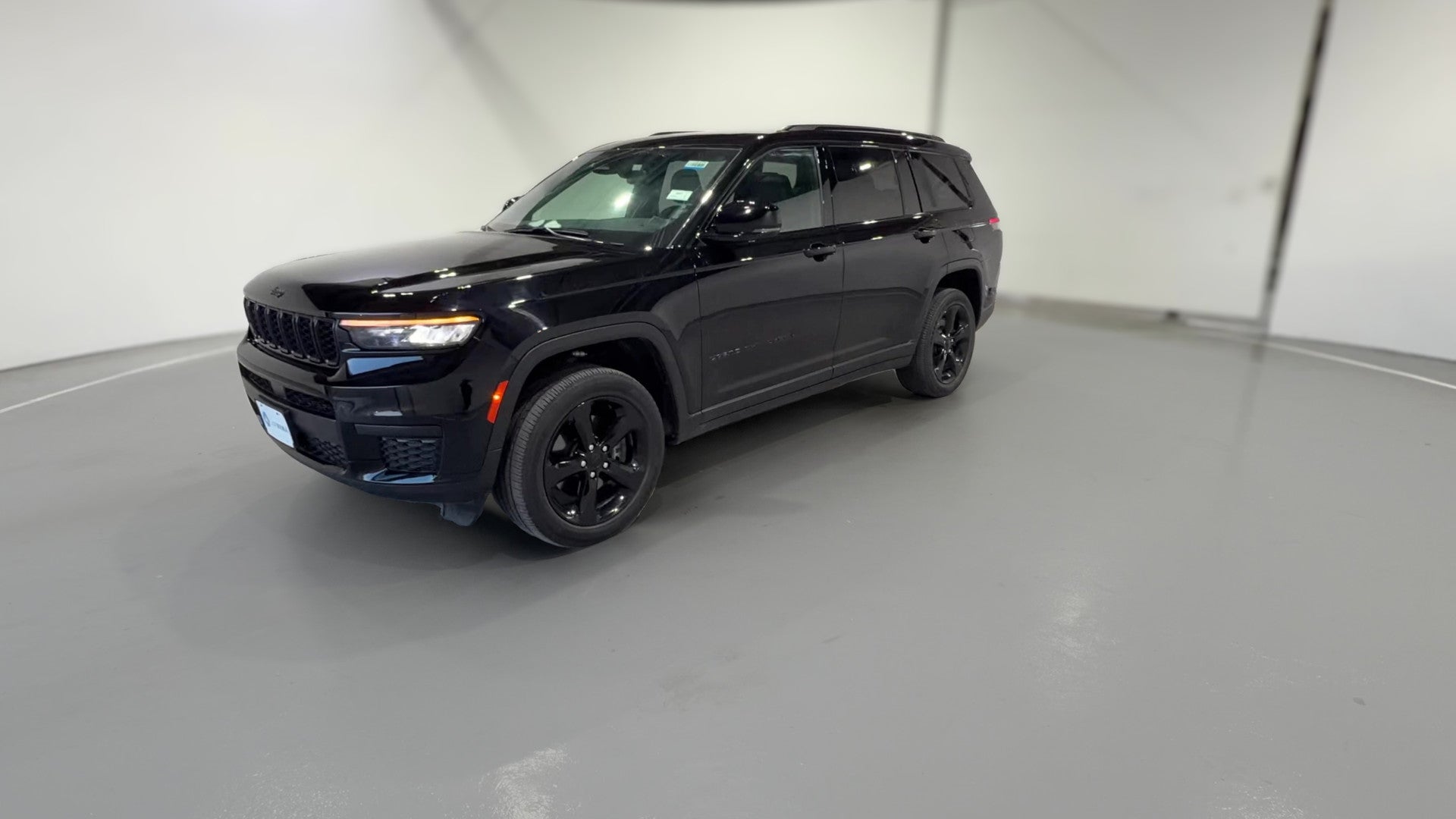 2024 Jeep Grand Cherokee L vehicle photo
