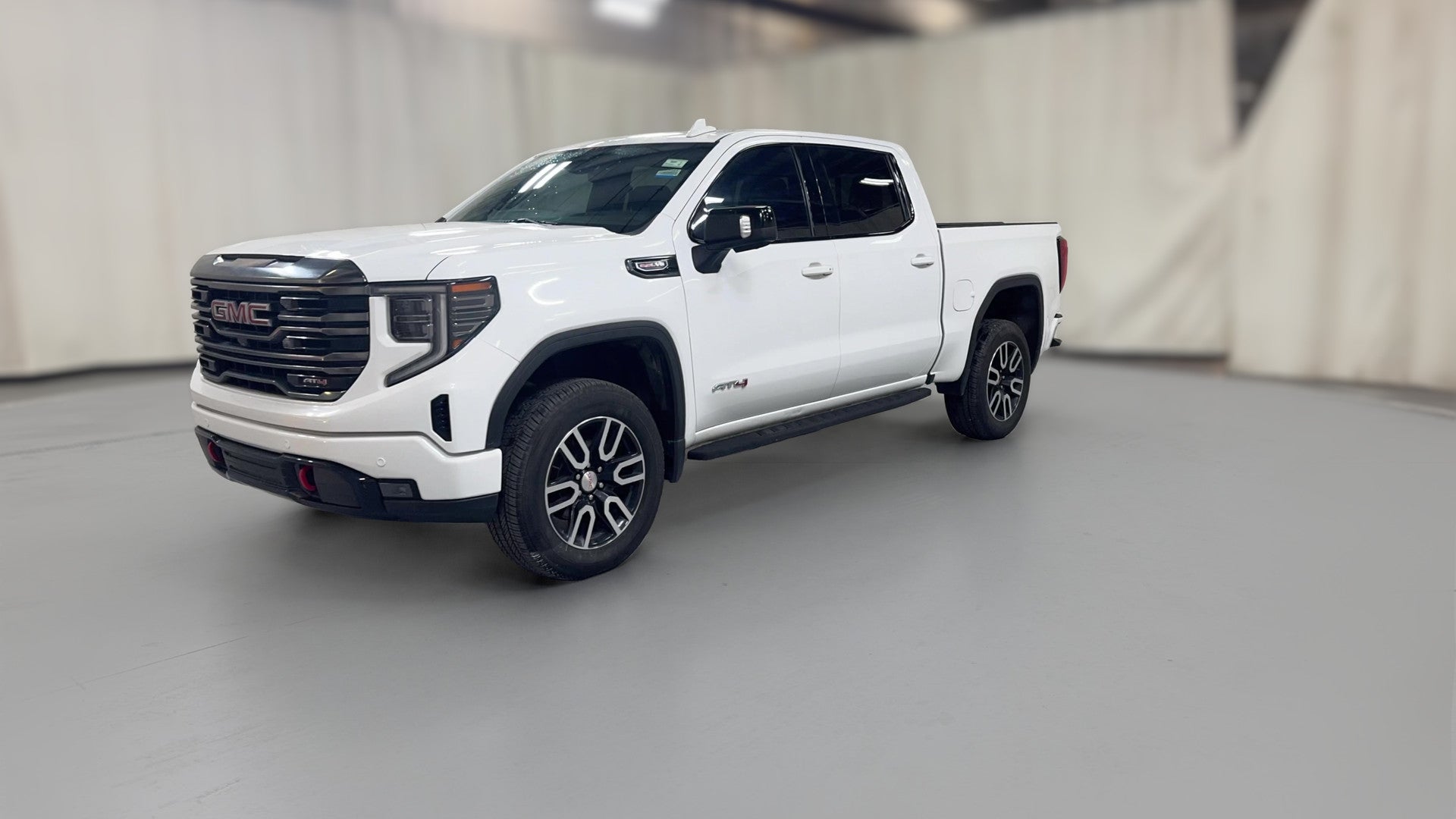 2023 GMC Sierra 1500 Crew Cab vehicle photo