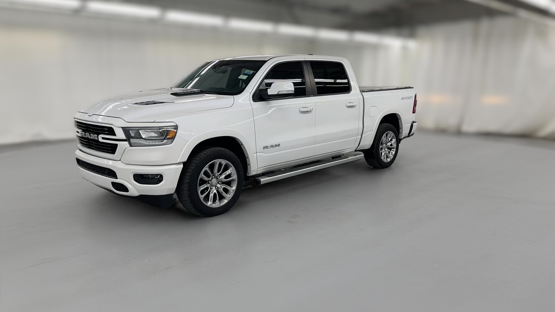 2020 Ram 1500 Crew Cab vehicle photo