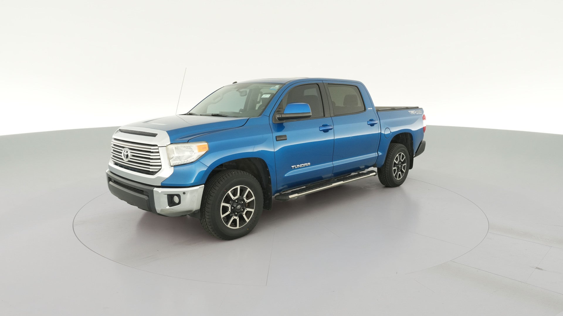 2016 Toyota Tundra CrewMax vehicle photo