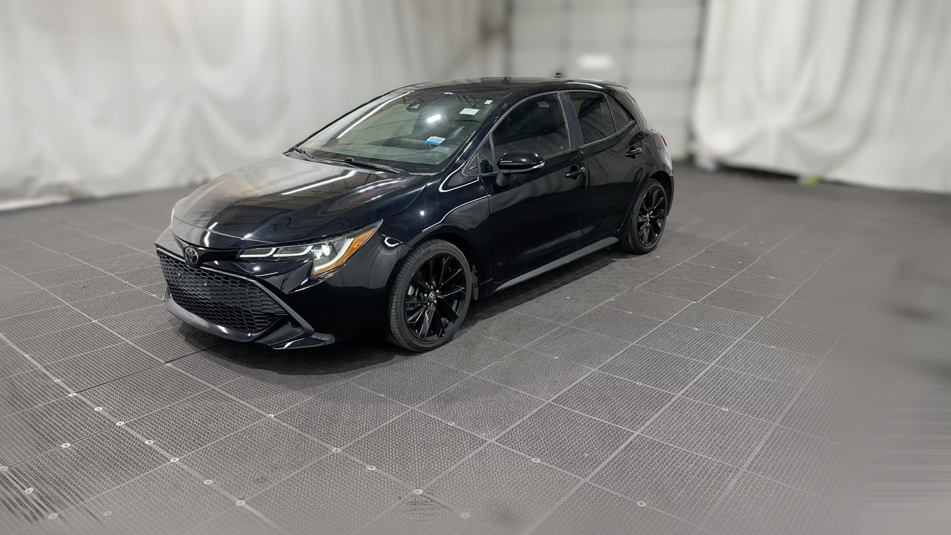 2021 Toyota Corolla Hatchback vehicle photo