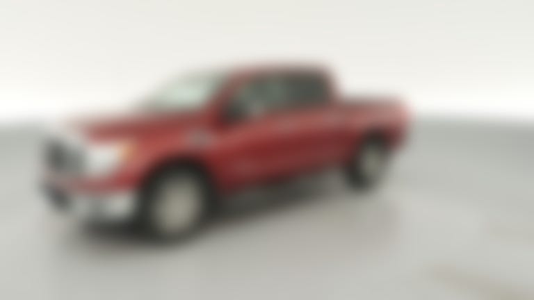 2017 Nissan Titan Crew Cab vehicle photo