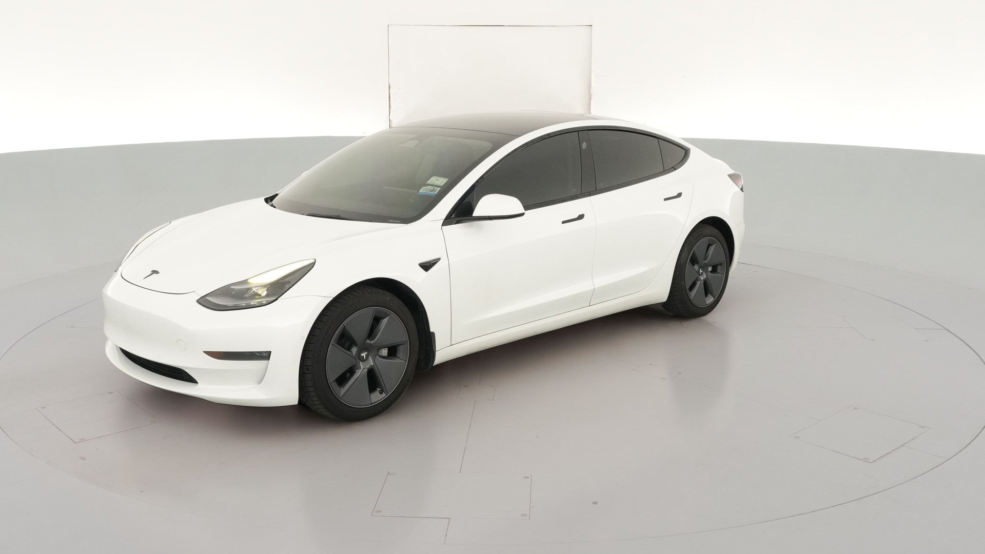 2022 Tesla Model 3 vehicle photo