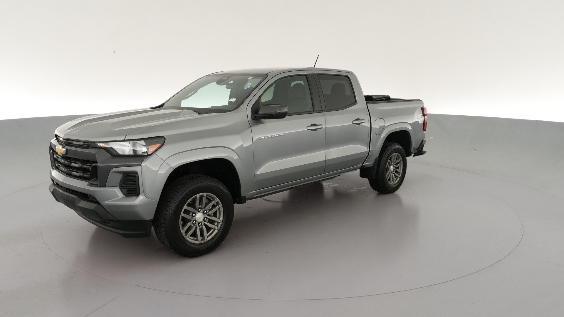 2024 Chevrolet Colorado Crew Cab vehicle photo