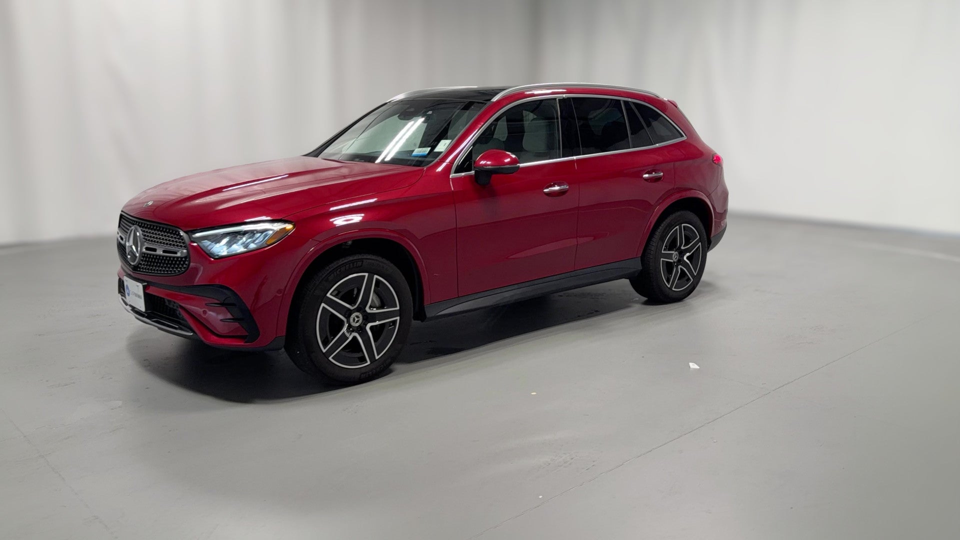 2024 Mercedes-Benz GLC vehicle photo