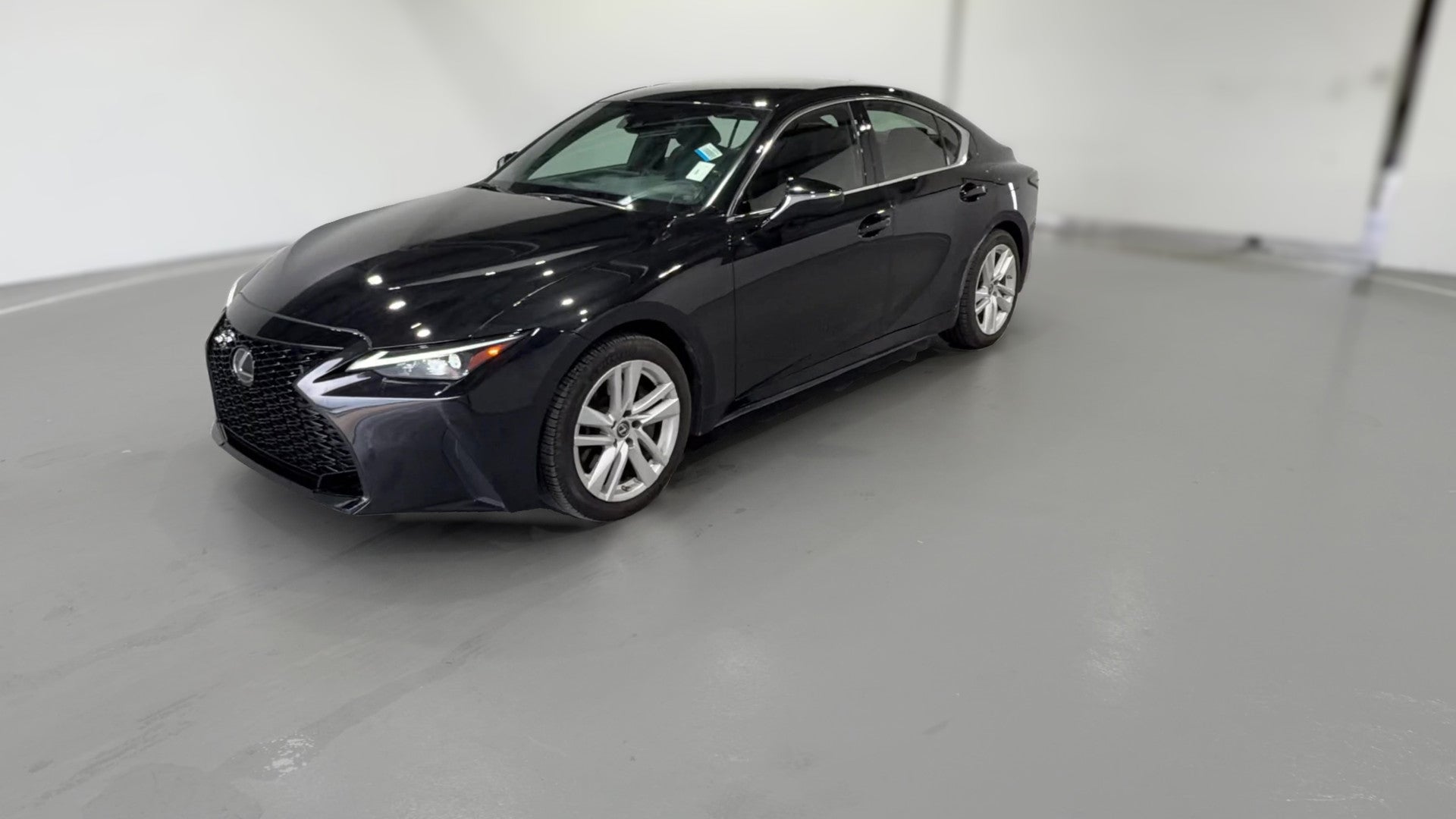 2021 Lexus IS vehicle photo