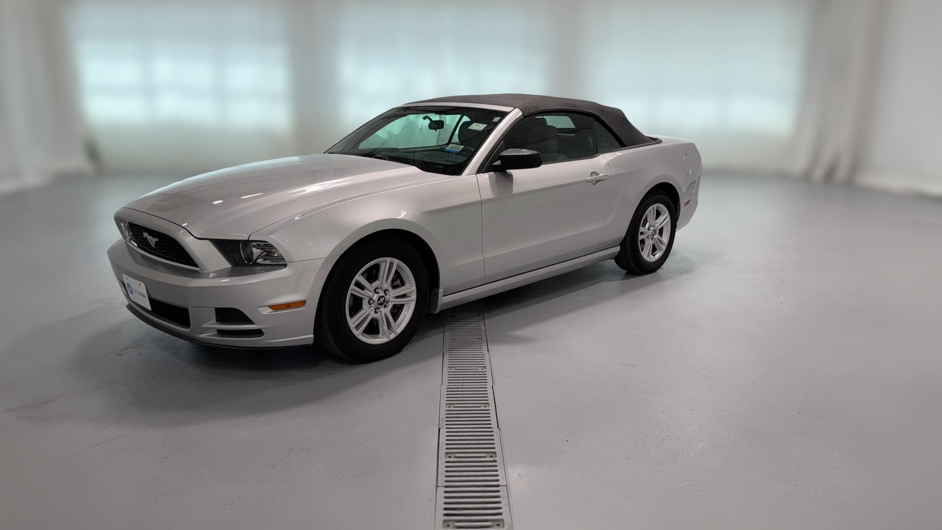 2014 Ford Mustang vehicle photo