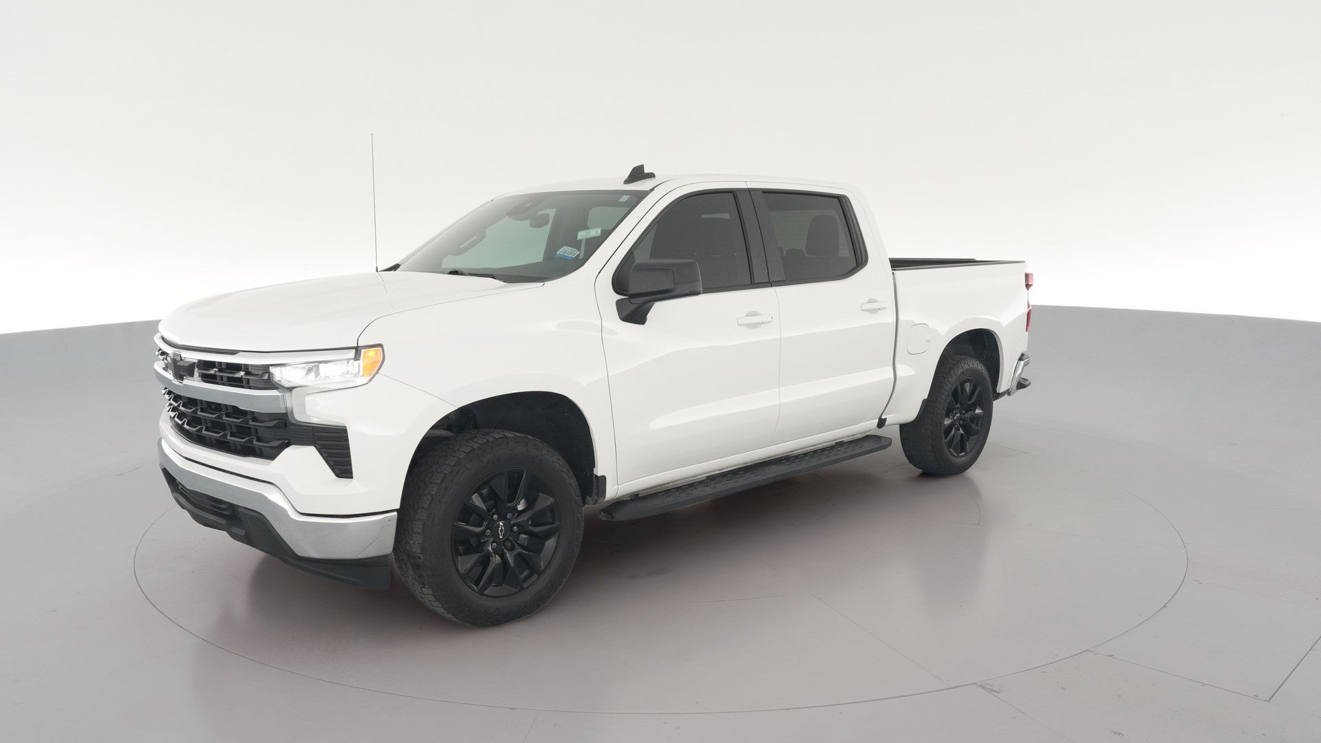2022 Chevrolet Silverado 1500 Crew Cab vehicle photo