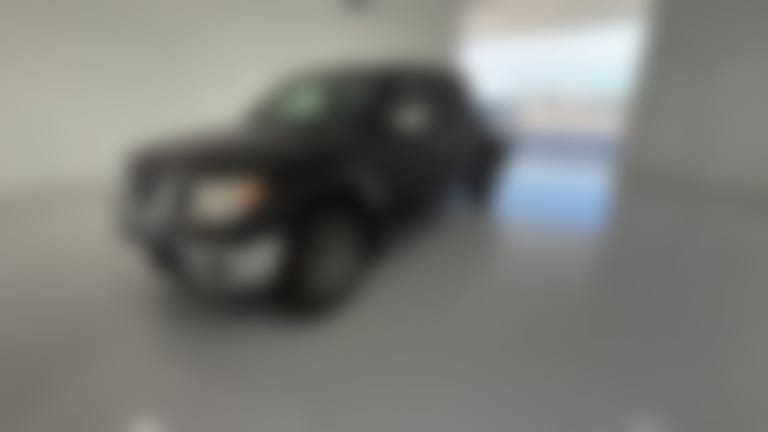 2019 Nissan Frontier Crew Cab vehicle photo