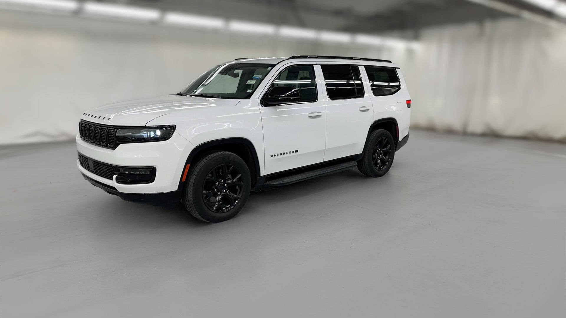 2025 Jeep Wagoneer vehicle photo