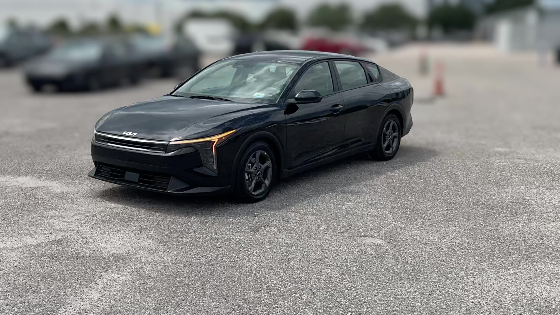 2025 Kia K4 vehicle photo