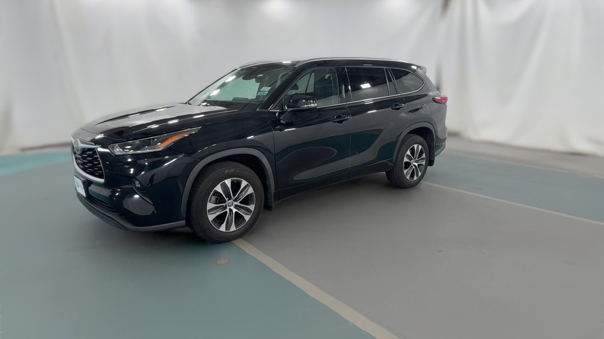 2021 Toyota Highlander vehicle photo