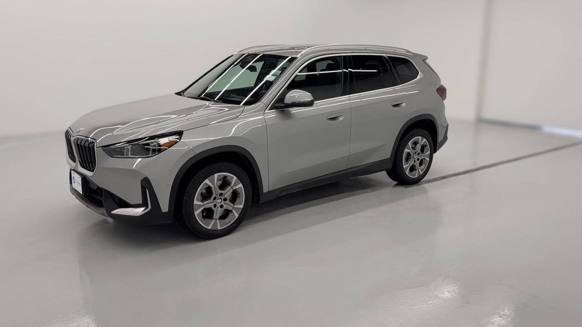 2023 BMW X1 vehicle photo