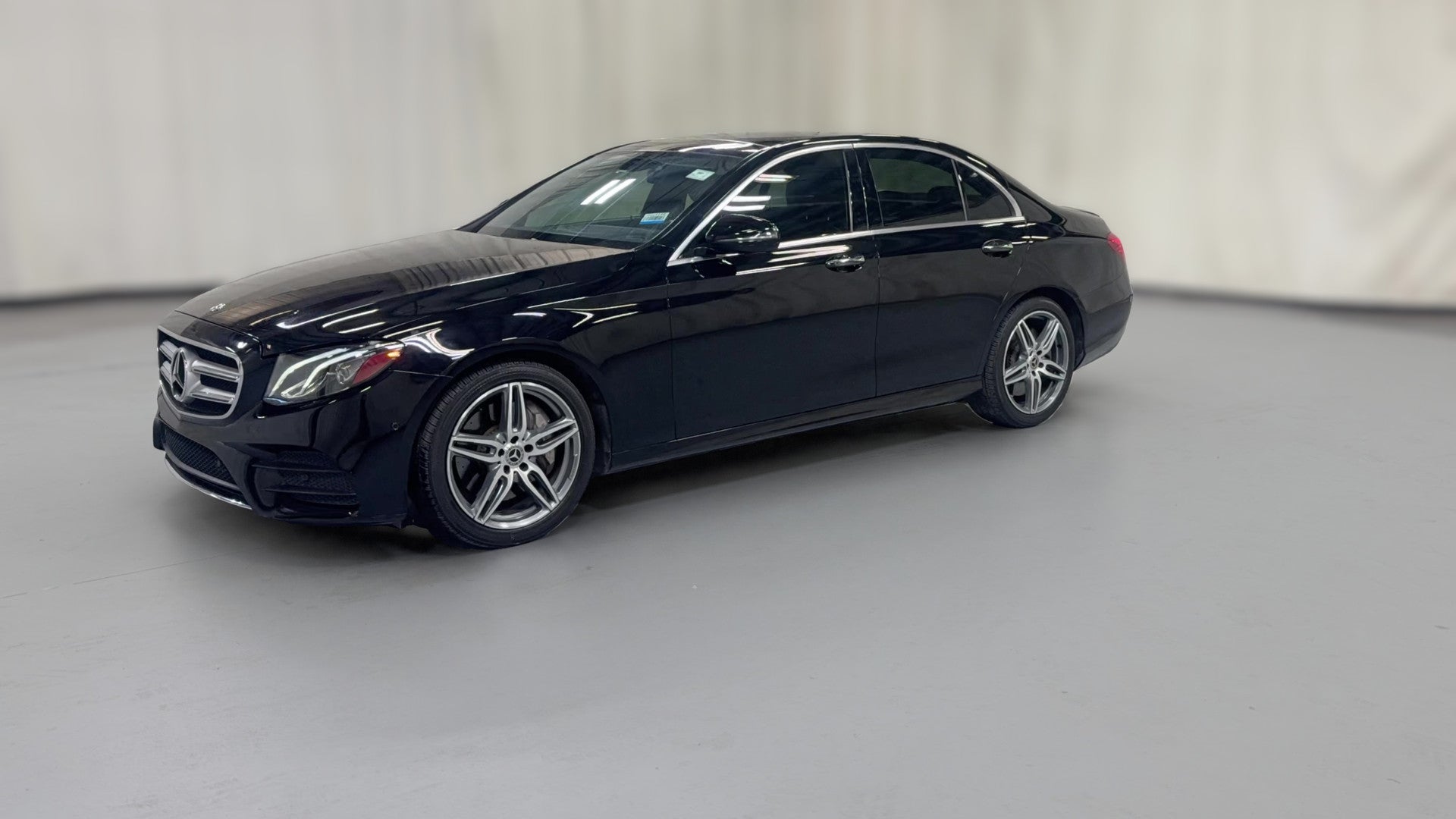 2018 Mercedes-Benz E-Class vehicle photo