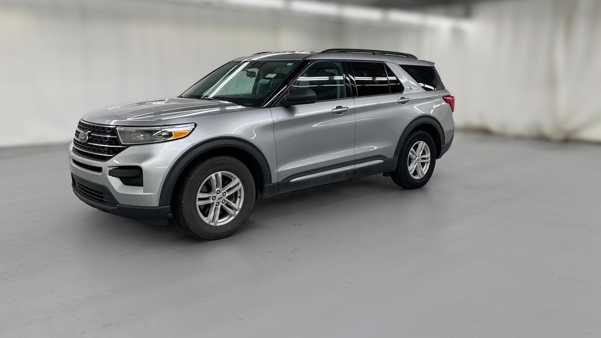 2021 Ford Explorer vehicle photo