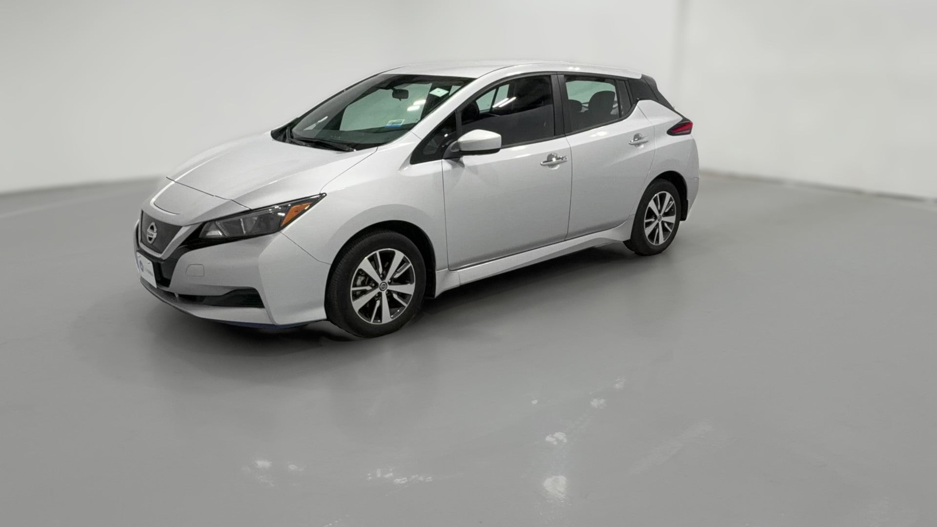 2022 Nissan LEAF vehicle photo