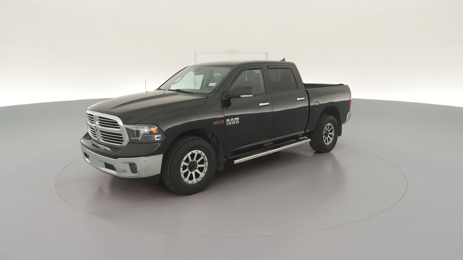 2017 Ram 1500 Crew Cab vehicle photo