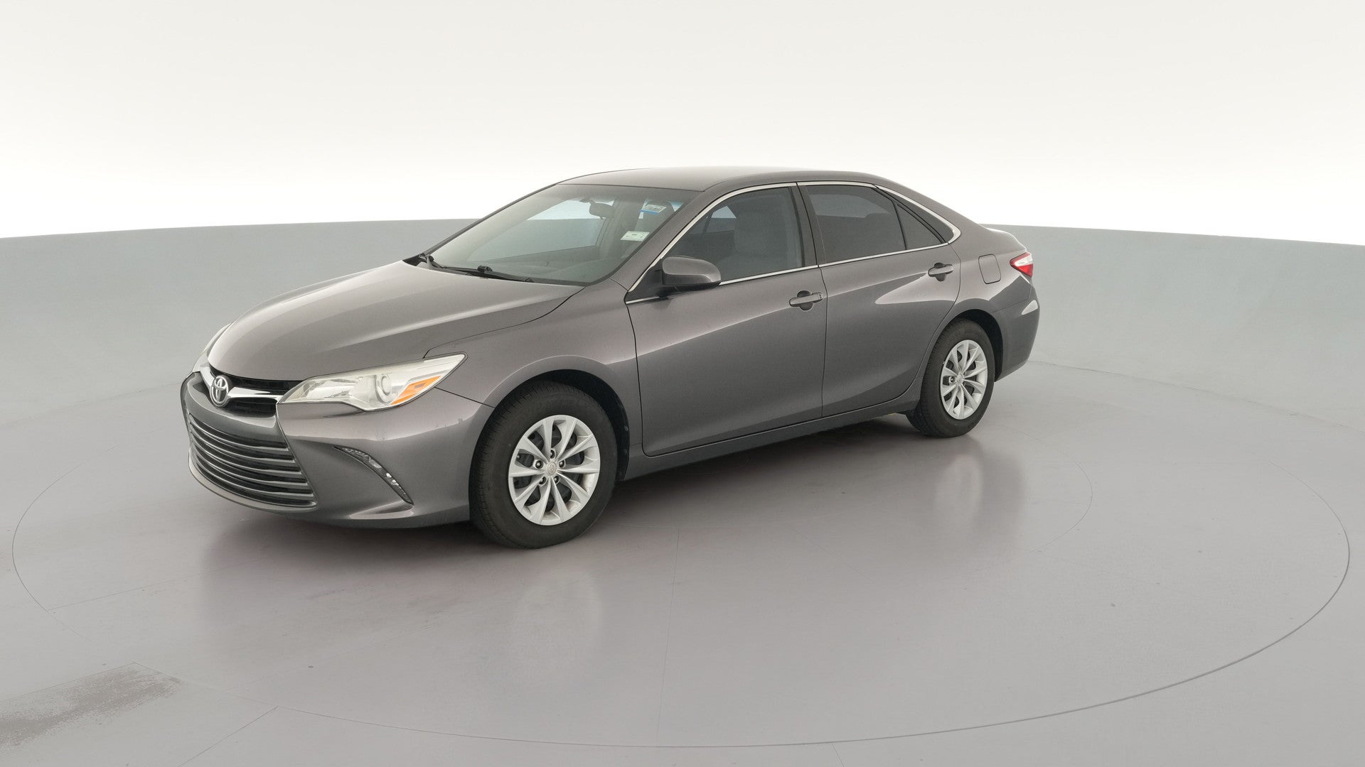 2015 Toyota Camry vehicle photo