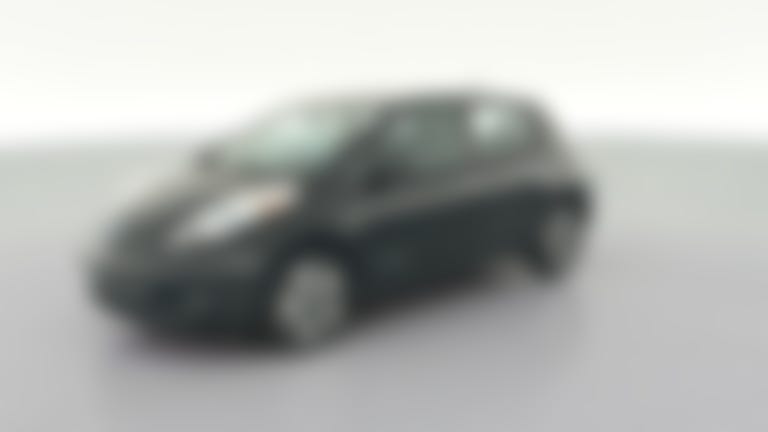 2015 Nissan LEAF vehicle photo
