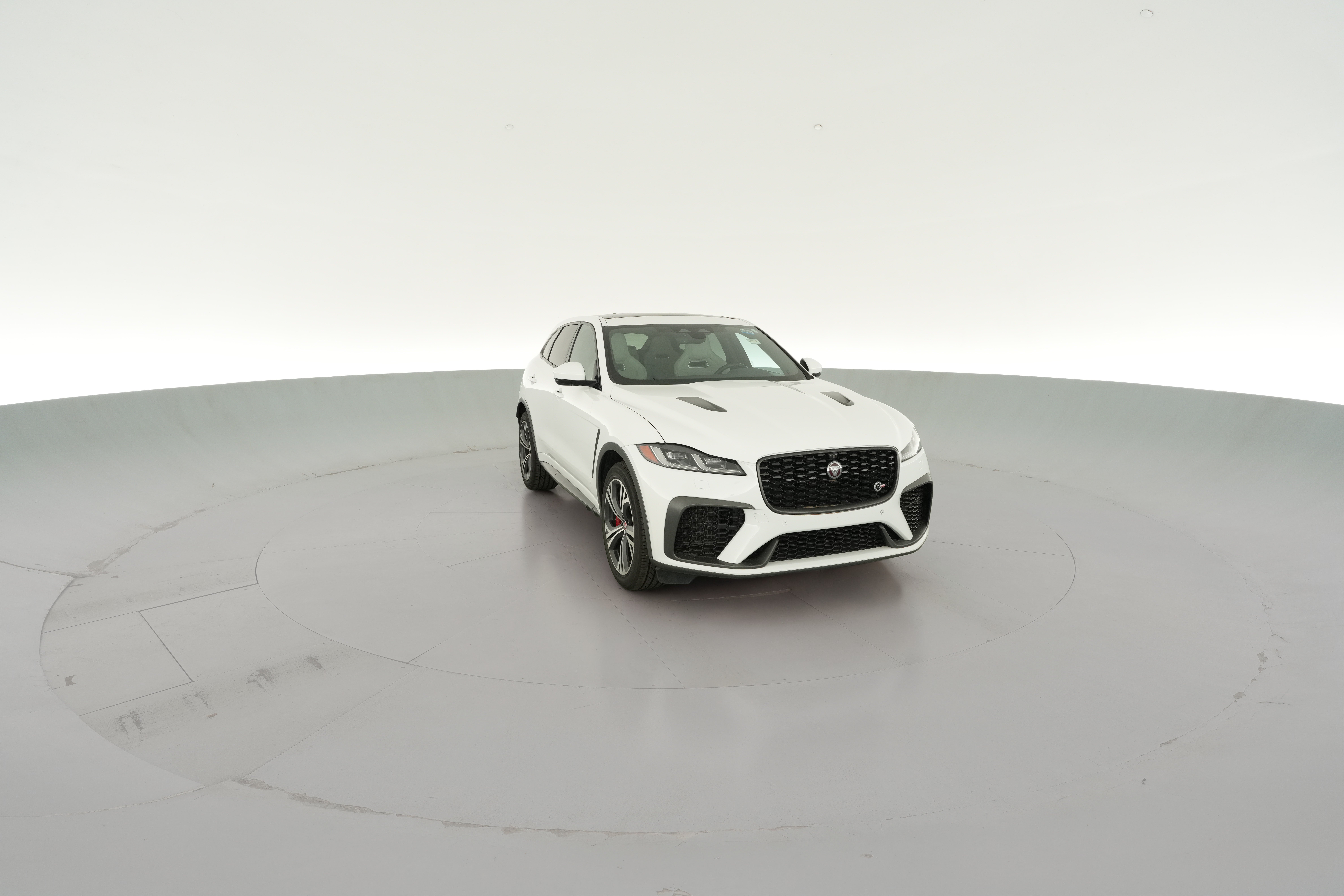 2022 Jaguar F-Pace SVR - Photo 47