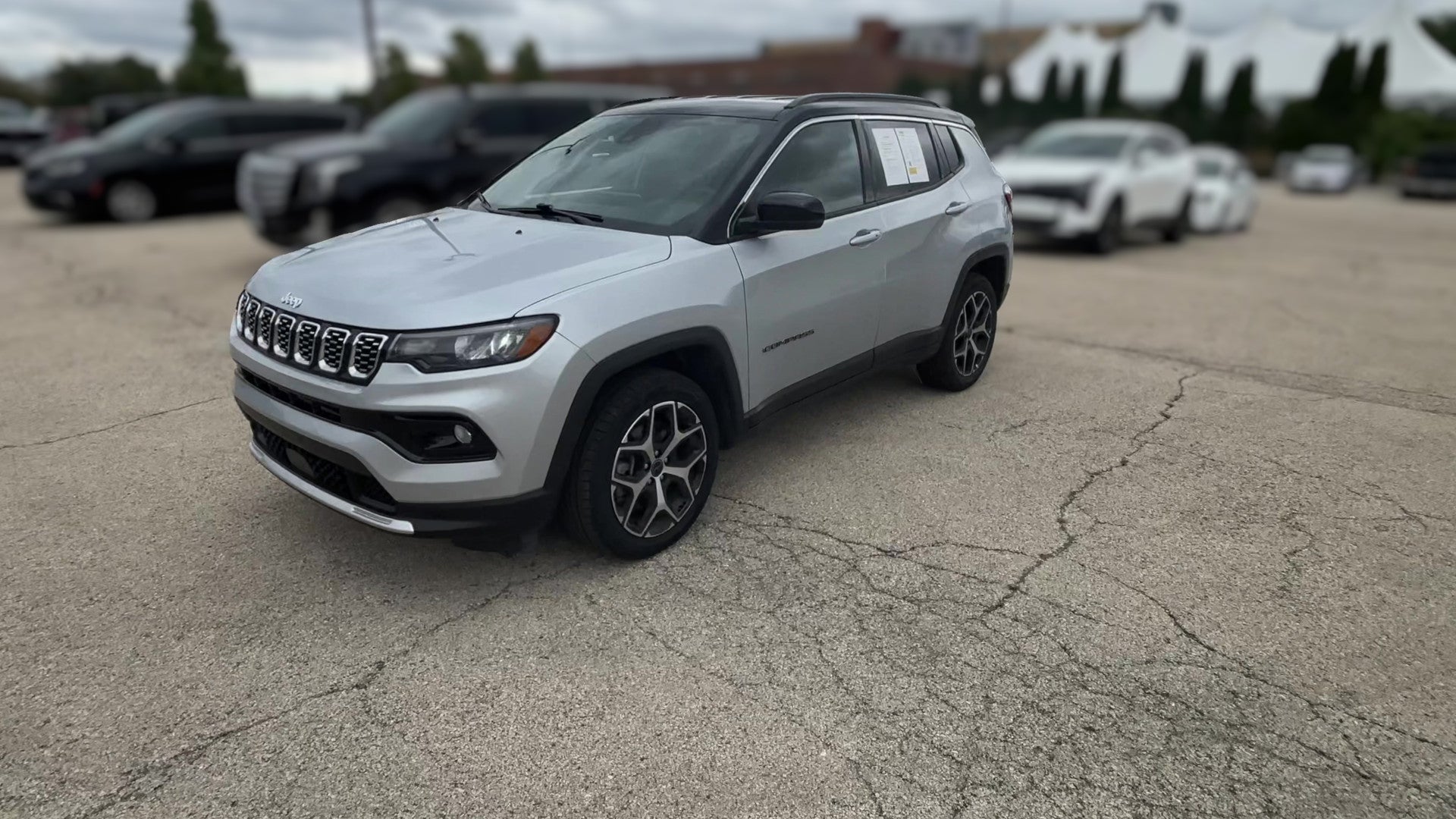 2025 Jeep Compass vehicle photo