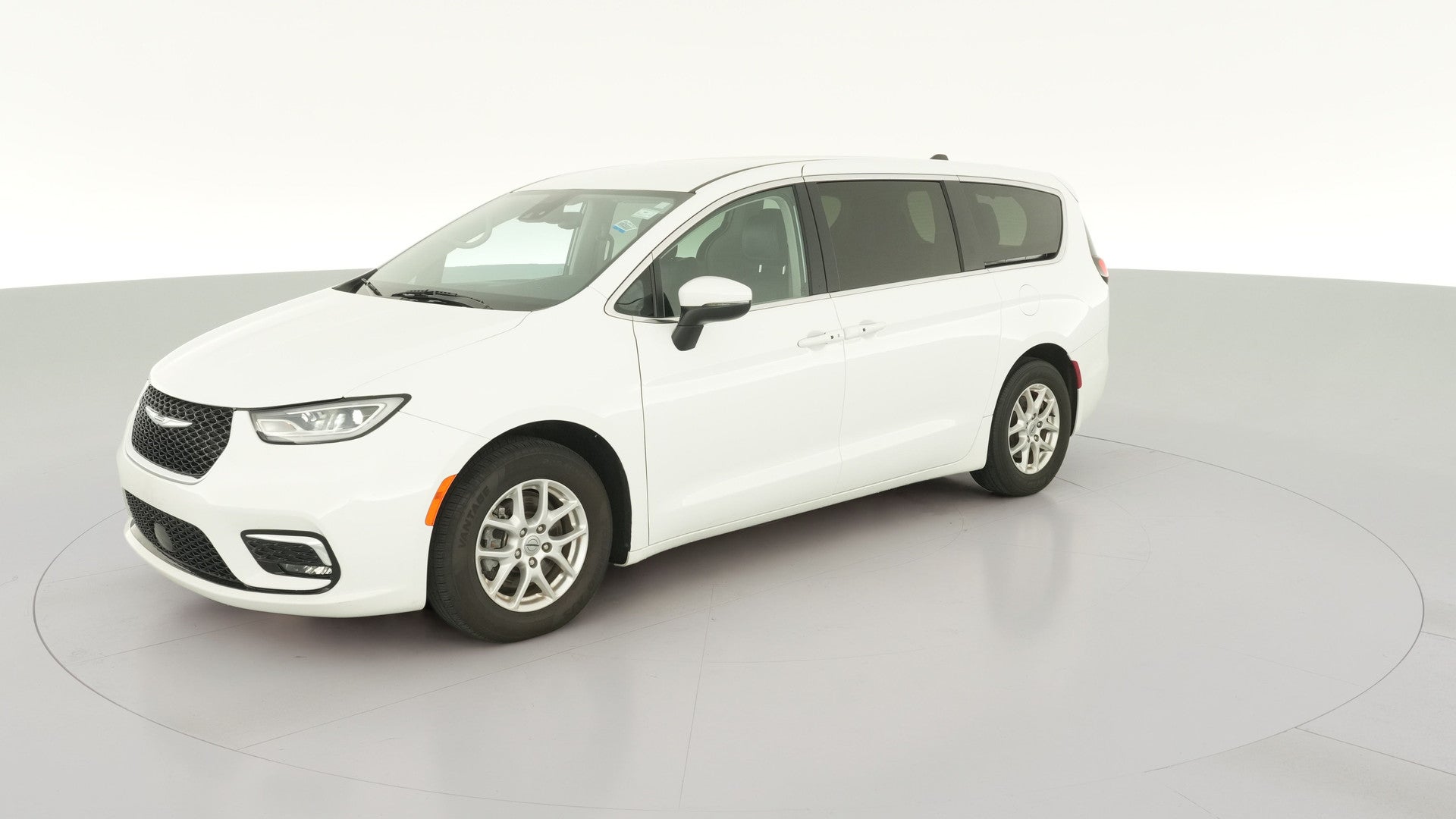 2023 Chrysler Pacifica vehicle photo