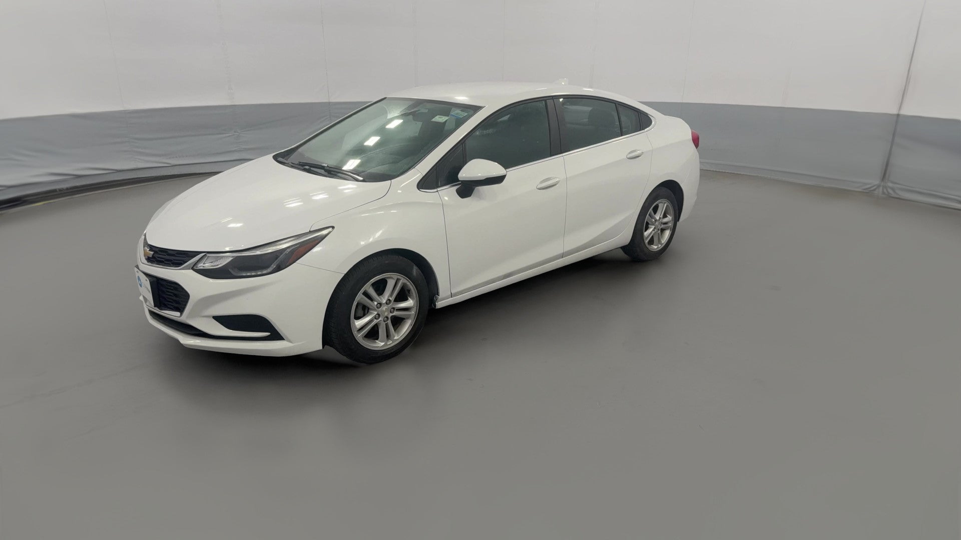 2017 Chevrolet Cruze vehicle photo